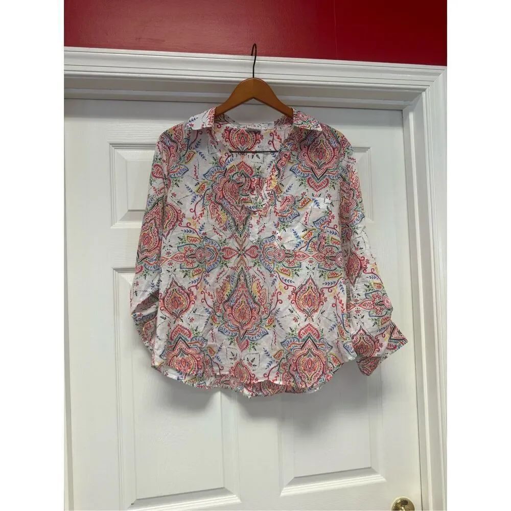 Soho White MixedβColor Paisley Roll Tab Back Button V-Neck Blouse sz L EUC